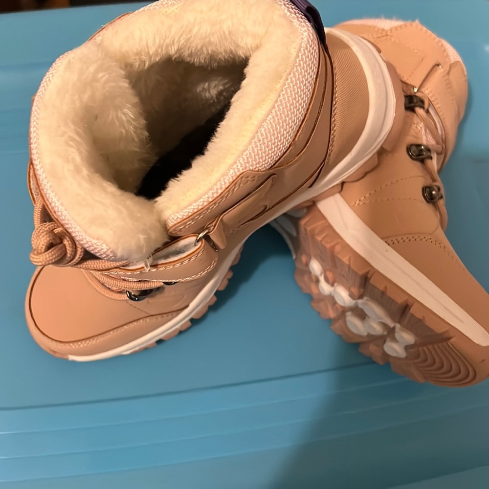 Kids snow boots, waterproof winter shoes outdoor hiking warm non slip light pink